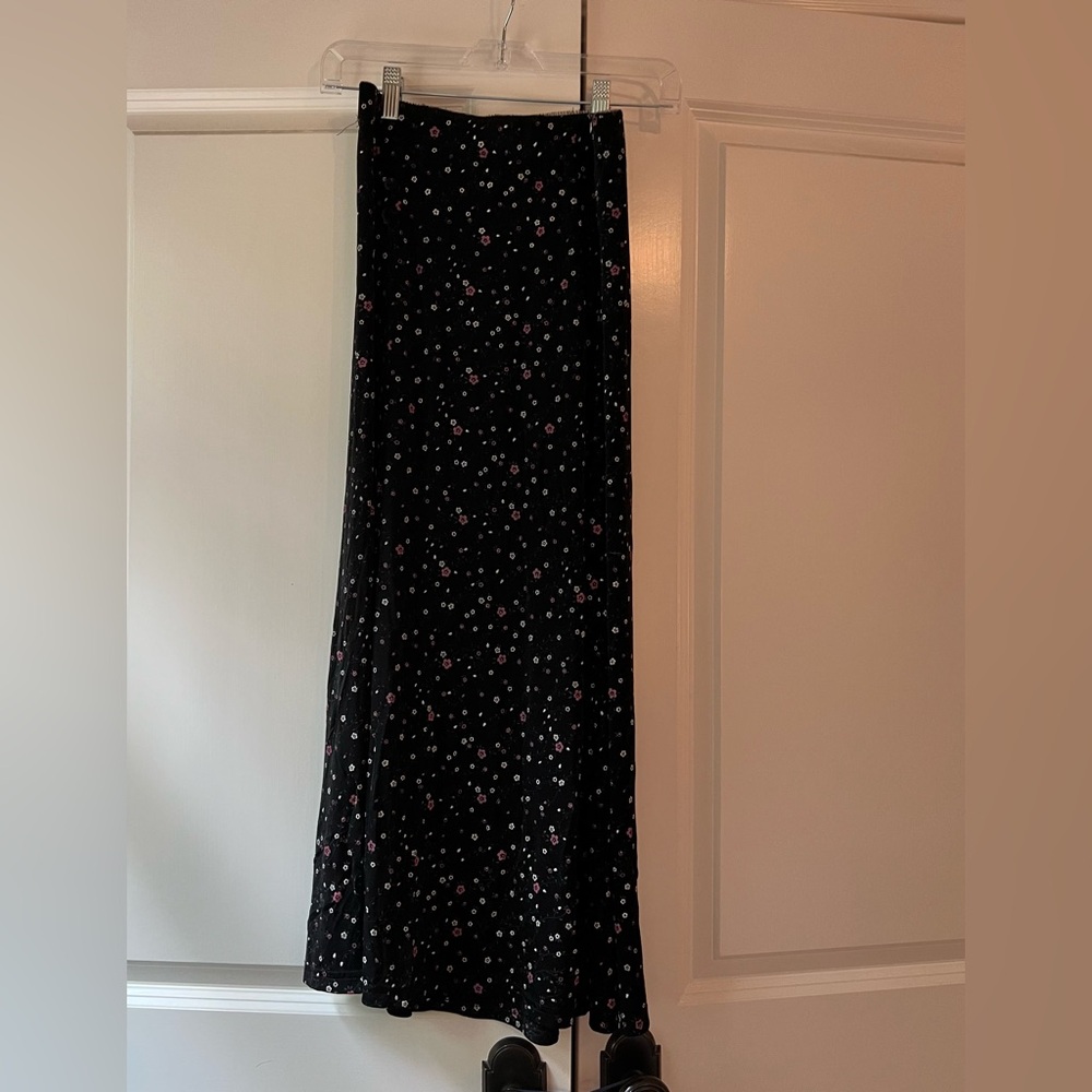 Maxi Floral Slit Skirt